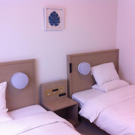 Smile Hotel Okinawa נאהא מראה חיצוני תמונה